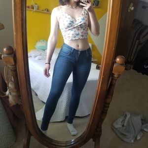 💐Old Navy Rockstar Super Skinny Jeans
